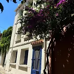 Un Havre De Paix Niche Entre Et Montagne Daire